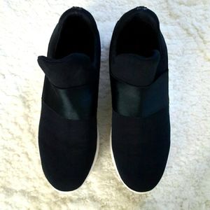 Donna Karan New York Sneakers Size 8, Navy